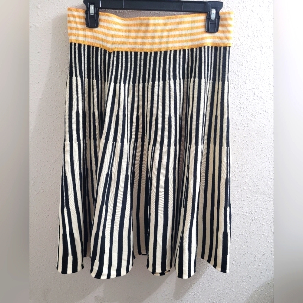 Anthropologie Viola 88 "Piano Keys" skirt, Size Small